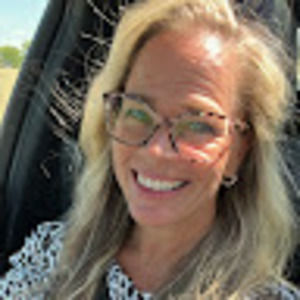 Meet your Posher, Pam